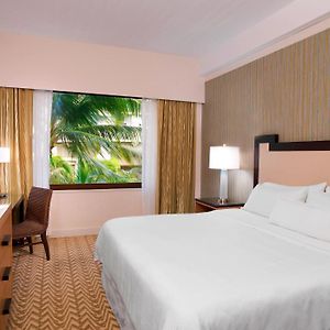 Diamond Queen Room Mobility or hearing accessible